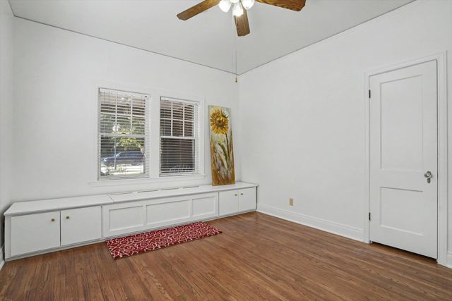1555 S Gillette Avenue, Tulsa, OK 74104
