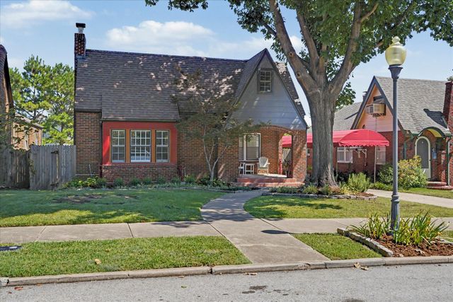 1555 S Gillette Avenue, Tulsa, OK 74104