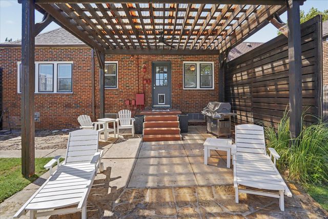 1555 S Gillette Avenue, Tulsa, OK 74104