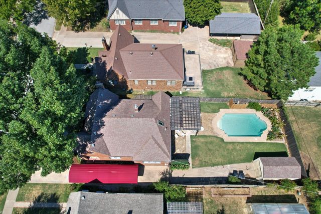 1555 S Gillette Avenue, Tulsa, OK 74104