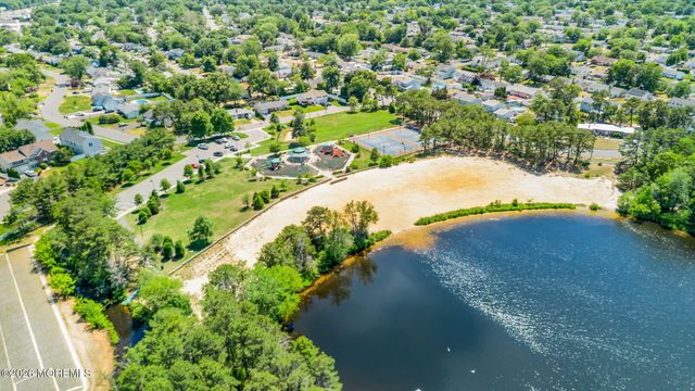 317 Essex Drive, Brick, NJ 08723