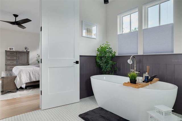 3104 11TH STREET N, St Petersburg, FL 33704