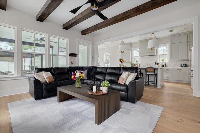 3104 11TH STREET N, St Petersburg, FL 33704