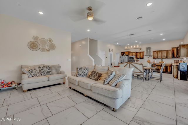 15200 Composition Avenue, El Paso, TX 79938