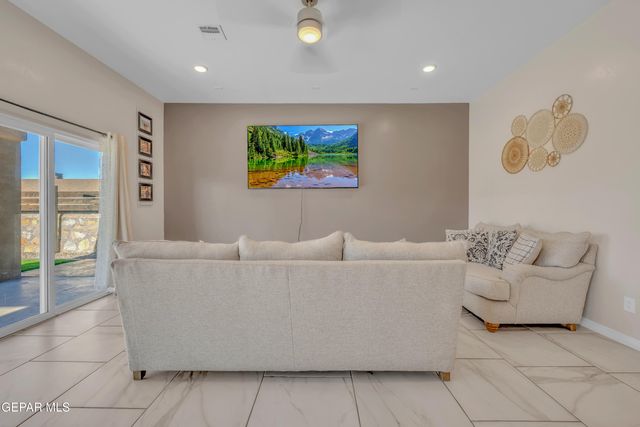 15200 Composition Avenue, El Paso, TX 79938