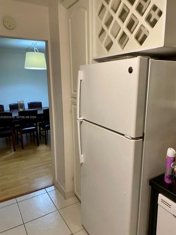 100 Bayview Dr 726, Sunny Isles Beach, FL 33160