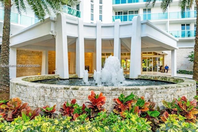 100 Bayview Dr 726, Sunny Isles Beach, FL 33160