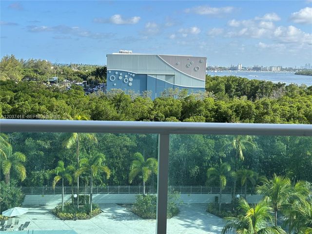 100 Bayview Dr 726, Sunny Isles Beach, FL 33160
