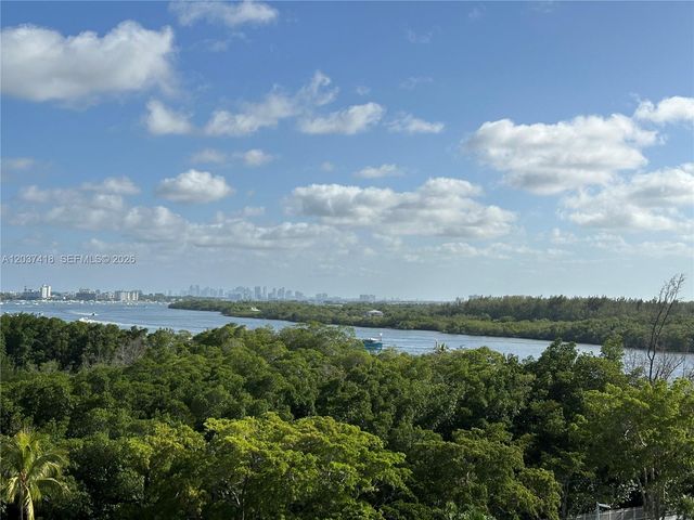 100 Bayview Dr 726, Sunny Isles Beach, FL 33160