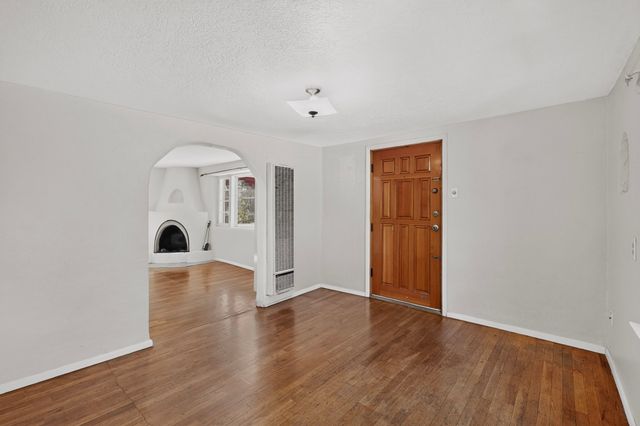 1023 Dunlap Street, Santa Fe, NM 87501