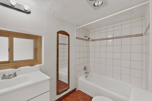 1023 Dunlap Street, Santa Fe, NM 87501