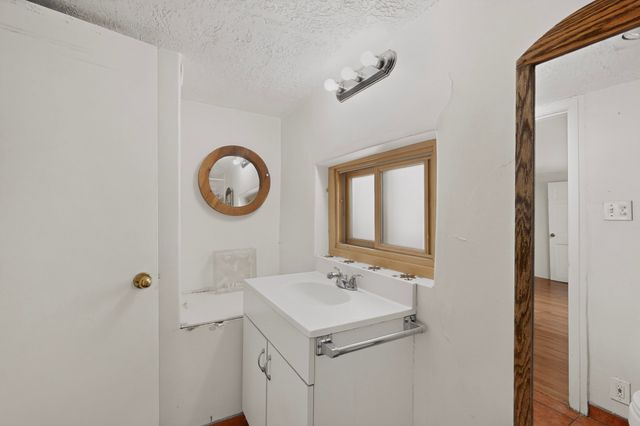 1023 Dunlap Street, Santa Fe, NM 87501