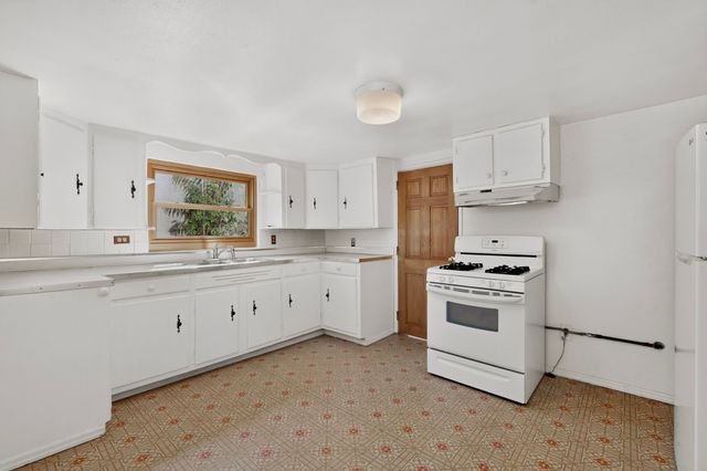 1023 Dunlap Street, Santa Fe, NM 87501