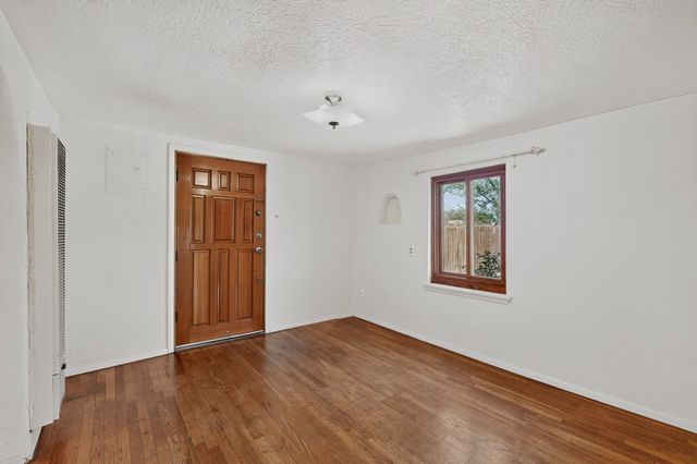 1023 Dunlap Street, Santa Fe, NM 87501