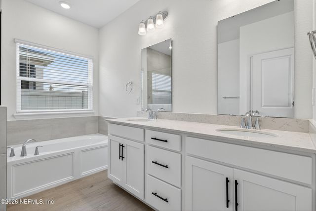 2618 SEASONS Road, Green Cove Springs, FL 32043