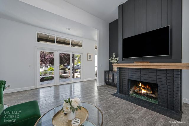 108 Crow Canyon Dr, Folsom, CA 95630