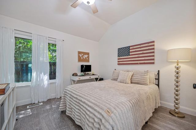 108 Crow Canyon Dr, Folsom, CA 95630