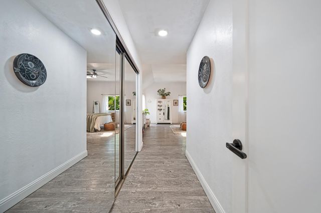 108 Crow Canyon Dr, Folsom, CA 95630