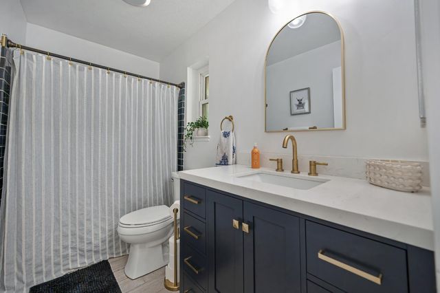 108 Crow Canyon Dr, Folsom, CA 95630