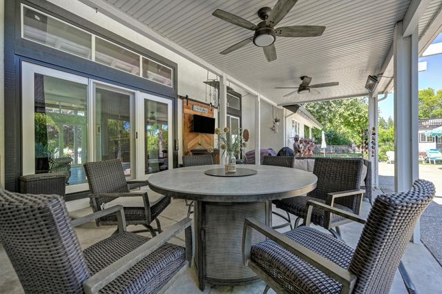 108 Crow Canyon Dr, Folsom, CA 95630