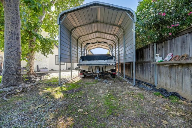 108 Crow Canyon Dr, Folsom, CA 95630