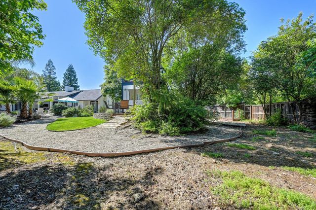 108 Crow Canyon Dr, Folsom, CA 95630