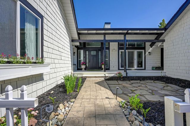 108 Crow Canyon Dr, Folsom, CA 95630