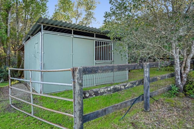 2220 Grove St, Sonoma, CA 95476