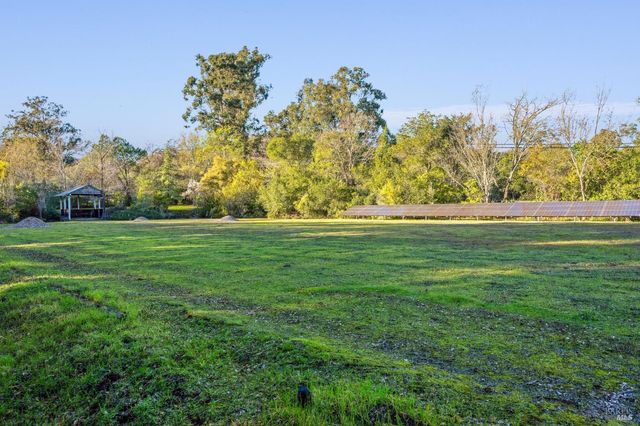 2220 Grove St, Sonoma, CA 95476