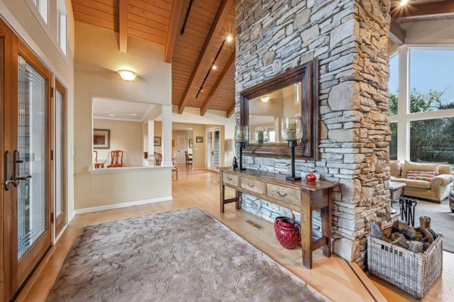 2220 Grove St, Sonoma, CA 95476