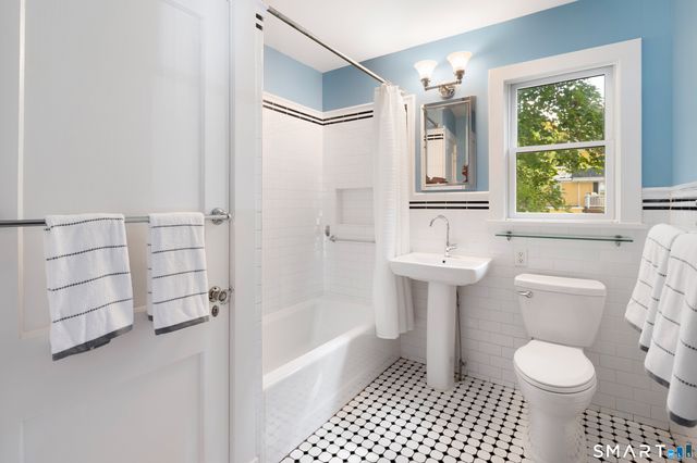 15 Brooklawn Avenue, Stamford, CT 06906