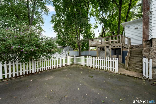 15 Brooklawn Avenue, Stamford, CT 06906