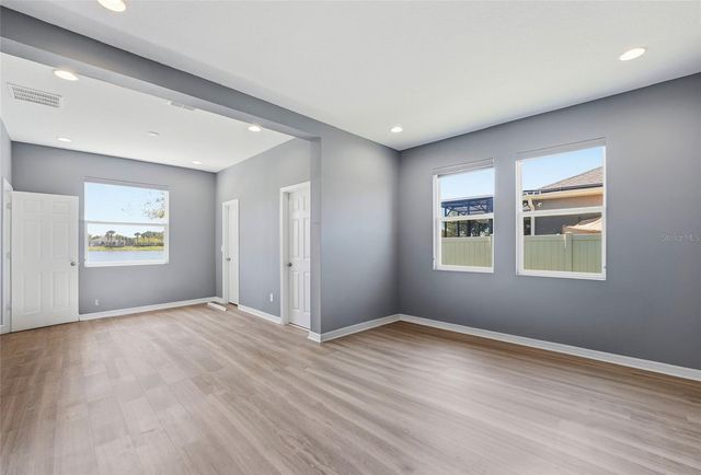 5415 AVEBURY LANE, St Cloud, FL 34771