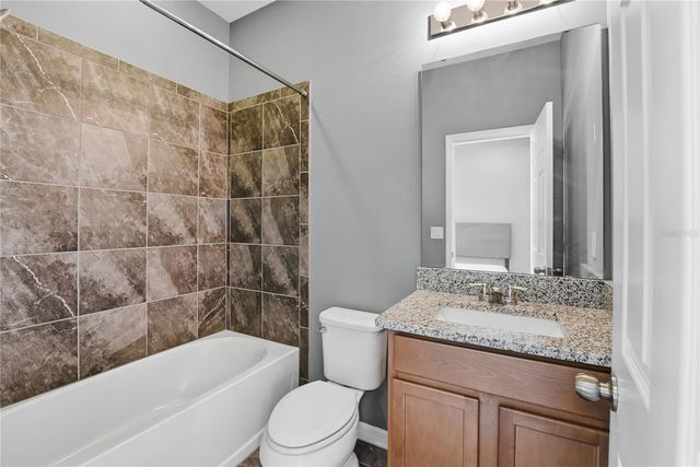 5415 AVEBURY LANE, St Cloud, FL 34771