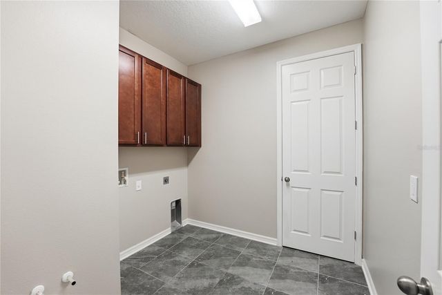 5415 AVEBURY LANE, St Cloud, FL 34771