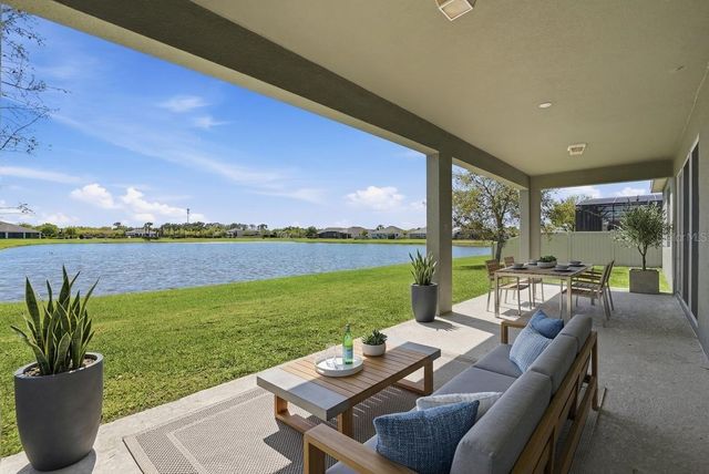 5415 AVEBURY LANE, St Cloud, FL 34771