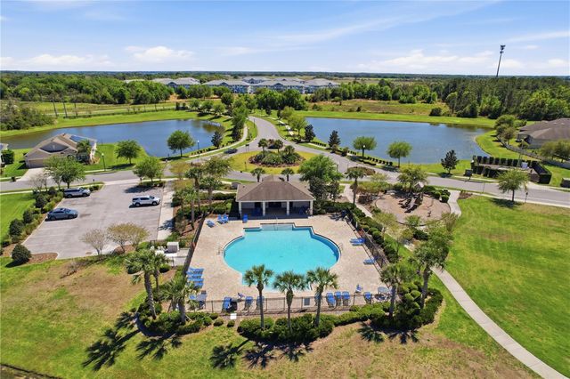 5415 AVEBURY LANE, St Cloud, FL 34771