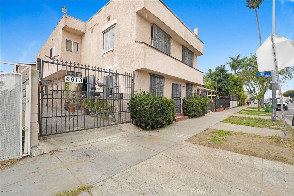 6613 S Figueroa, Los Angeles, CA 90003
