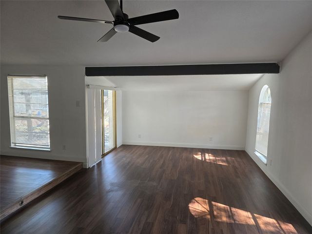 838 Pinehill Lane, Grand Prairie, TX 75052