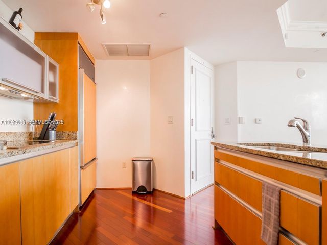 17201 Collins Ave 2209, Sunny Isles Beach, FL 33160