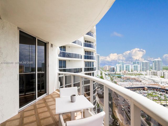 17201 Collins Ave 2209, Sunny Isles Beach, FL 33160