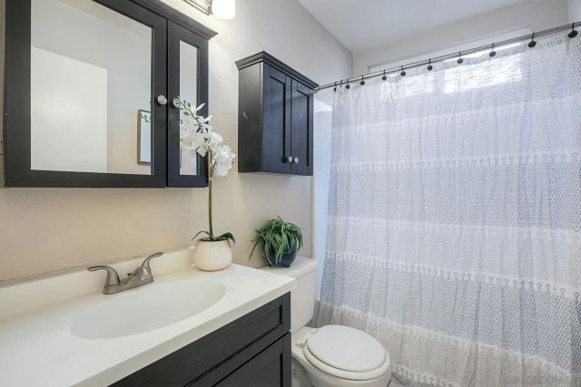 1413 Dawn Ct, San Marcos, CA 92069