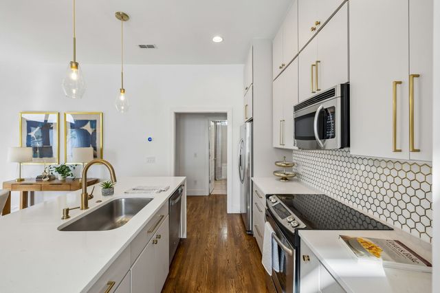 395 Monroe St, Nashville, TN 37208