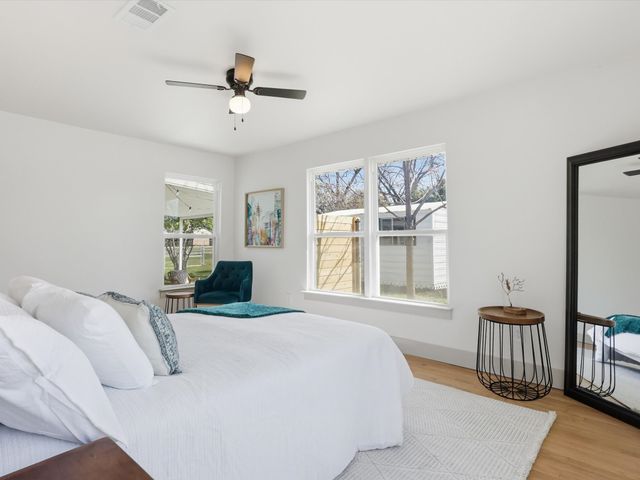 3168 Jane Lane, Haltom City, TX 76117