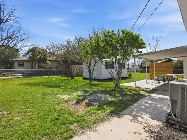 3168 Jane Lane, Haltom City, TX 76117