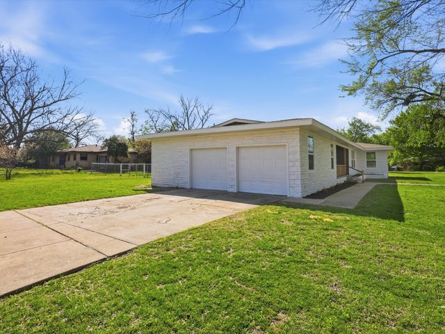 3168 Jane Lane, Haltom City, TX 76117