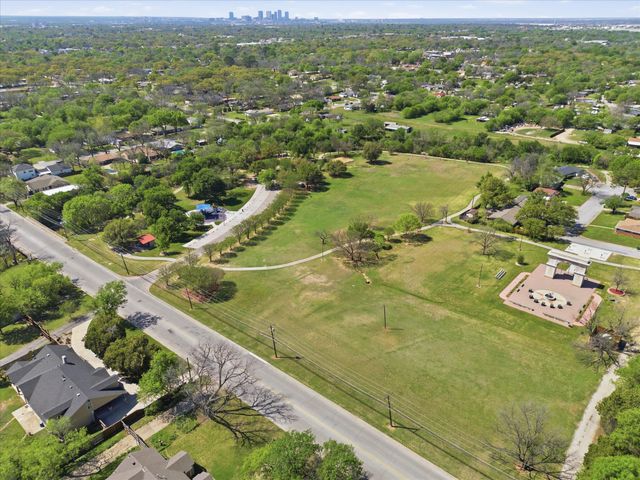 3168 Jane Lane, Haltom City, TX 76117