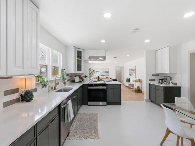 3168 Jane Lane, Haltom City, TX 76117