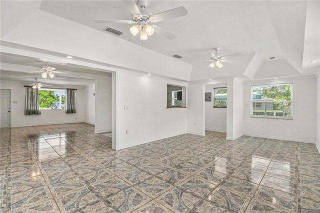 20 Estate DR, North Fort Myers, FL 33917