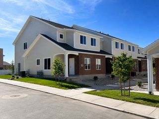 783 N PHEASANTBROOK DR #2A, Centerville, UT 84014